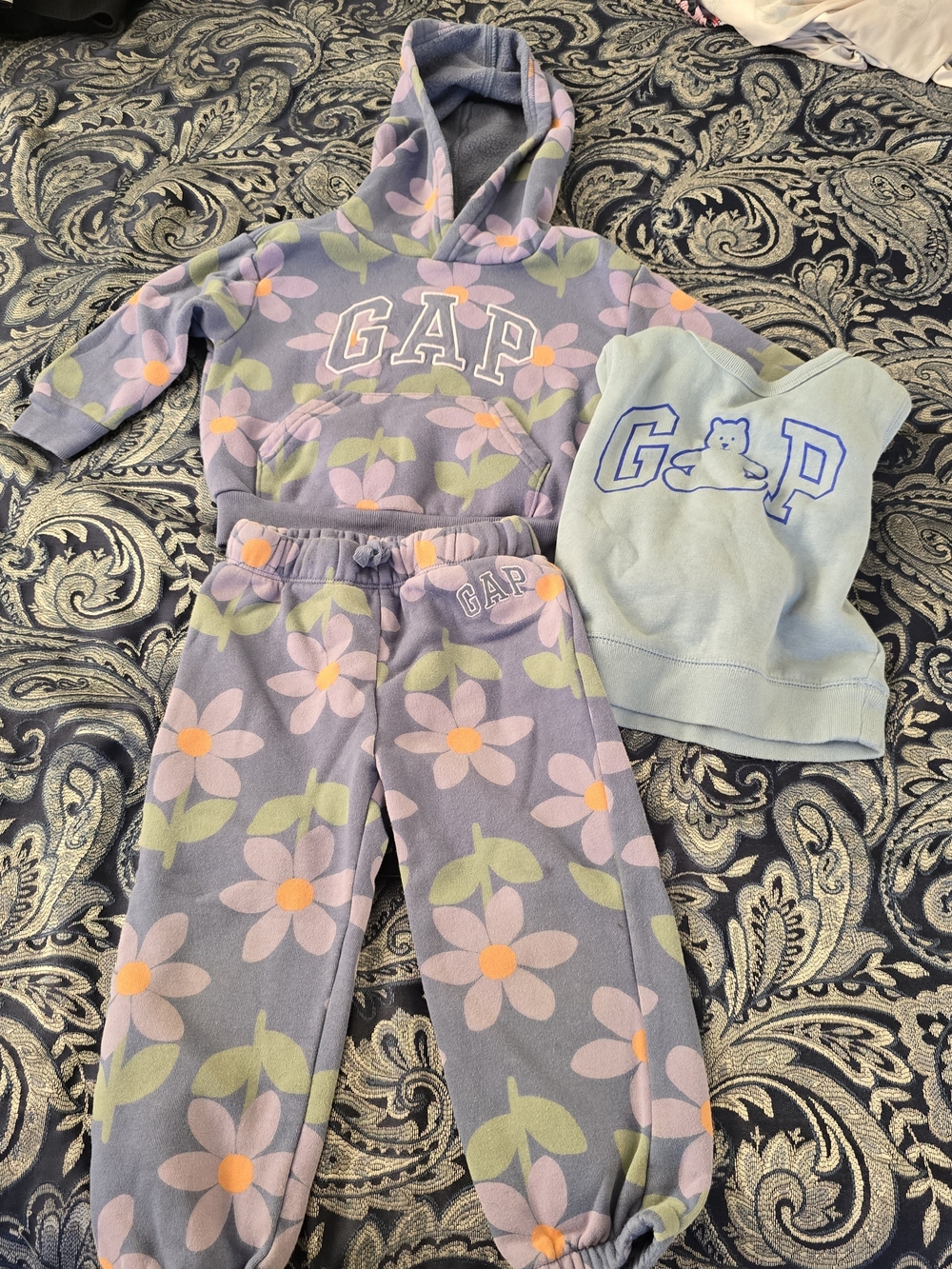 Toddler Girl GAP Floral Hoodie, Pants and Long Sleeve Sweatshirt Bundle - 2T